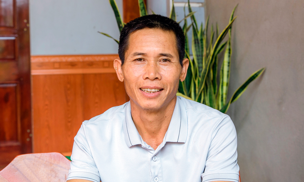  Gương mẫu, tận tụy vì việc thôn